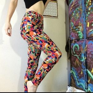 LuLaRoe Tucan Bird Multicolored Leggings OS